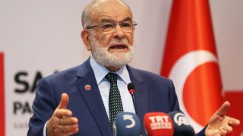 Karamollaoğlu'ndan Türkiye'de yapılan yatırımlara eleştiri