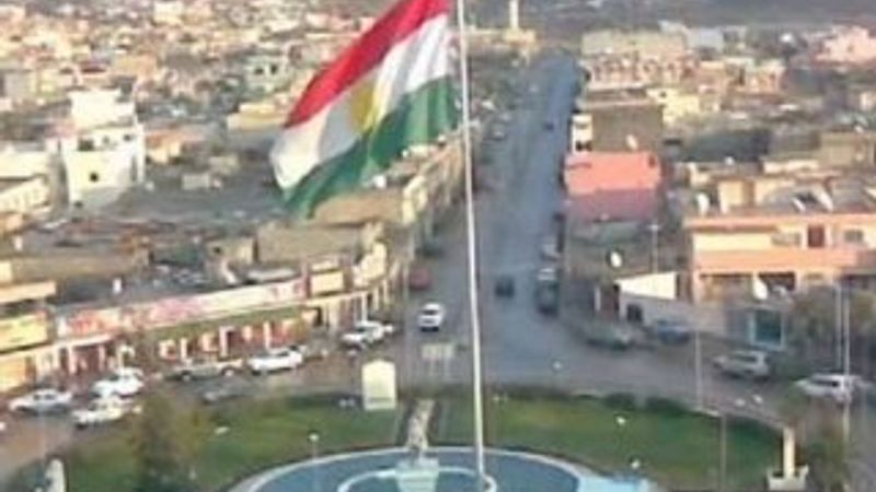 Kerkük'te Kürt bayrağı ısrarı sürüyor