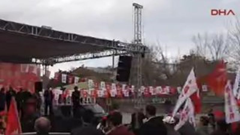 Doğu Perinçek boş meydana konuştu