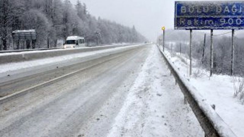 Bolu'da yoğun kar yağışı