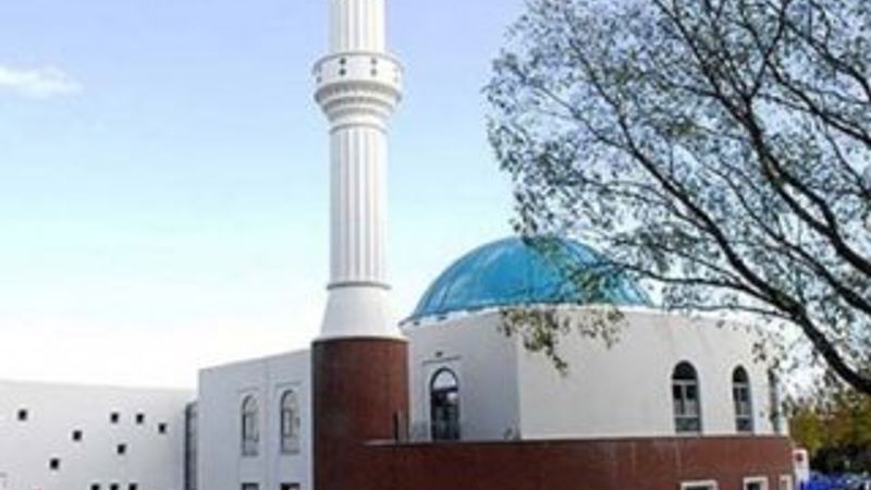 Fransa'da OHAL kapsamında cami kapatıldı