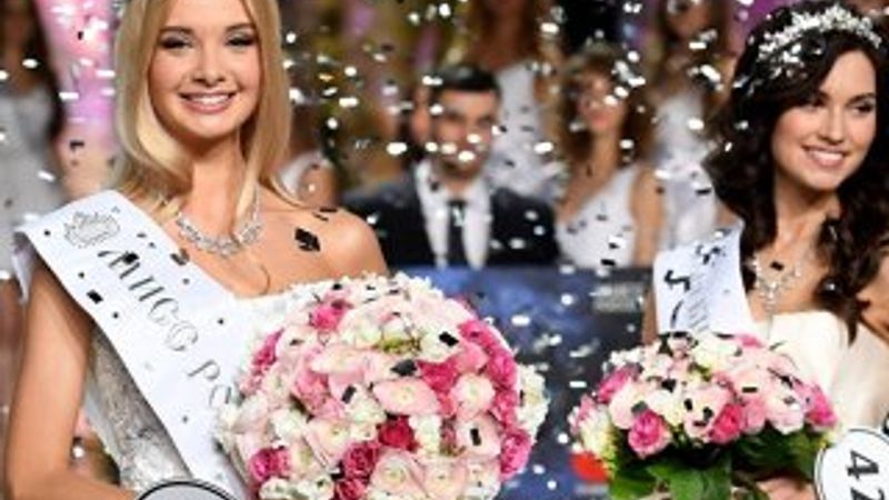 Rusya'nın en güzel kızı seçildi