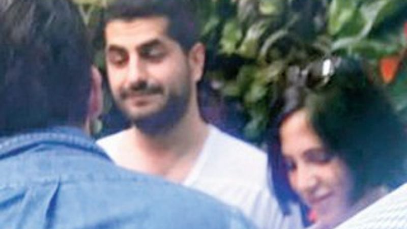 Zehra Çilingiroğlu sevgilisiyle görüntülendi