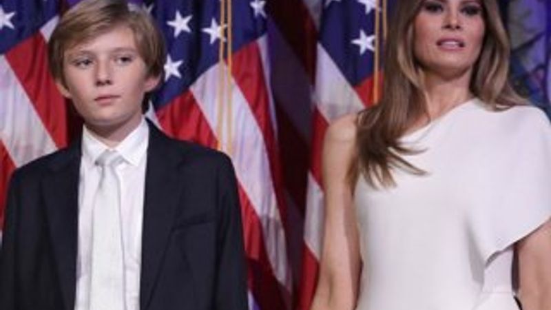 Melania Trump ve oğlu yazın Beyaz Saray'a taşınacak