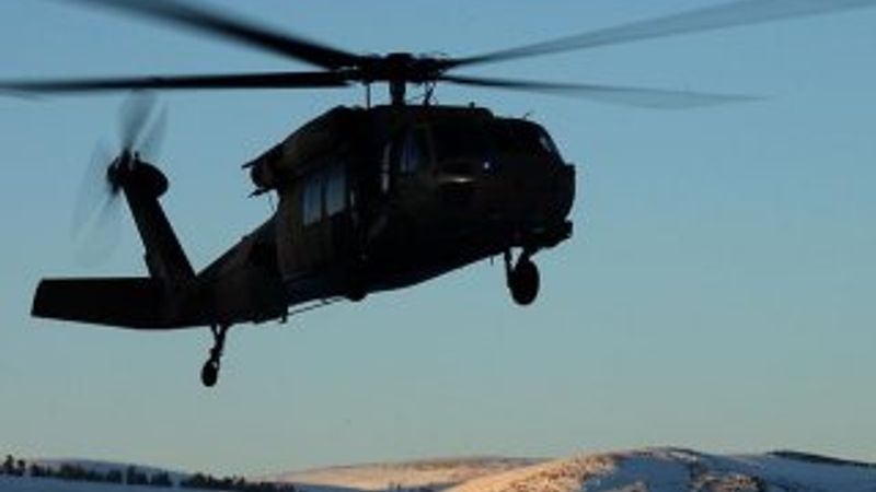 Tunceli'de polisleri taşıyan helikopter düştü