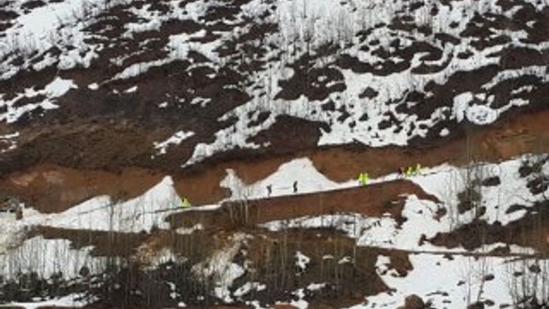 Tunceli'de düşen helikopterin enkazına ulaşıldı