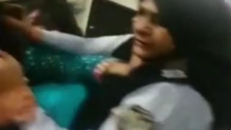 Kadın yolcu havalimanı güvenliği tarafından dövüldü