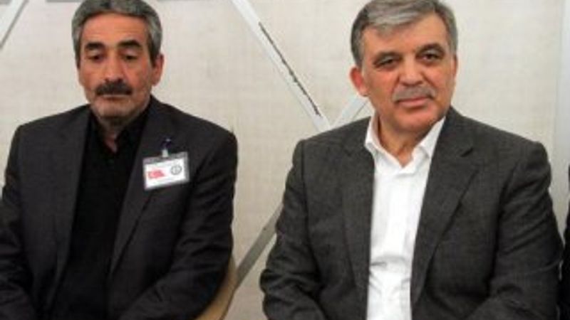 Abdullah Gül şehit ailesini ziyaret etti