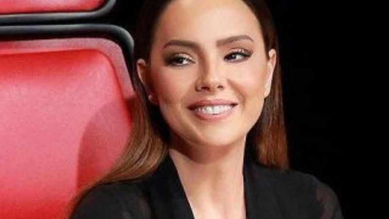 Ebru Gündeş sosyal hayatına geri döndü