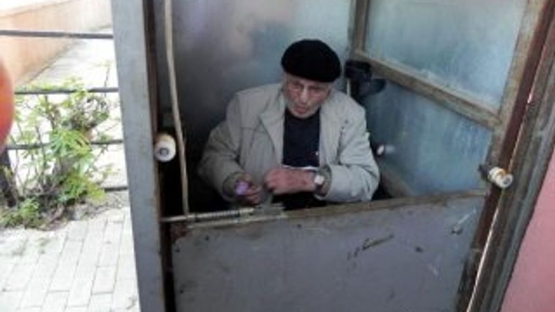 Selahattin amcanın engelli asansörü sevinci