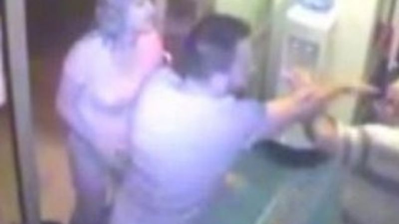 İzmir'de sela okuyan müezzinin darbedilmesi davası