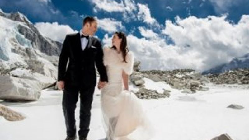 Everest Dağı'nda evlilik sözü