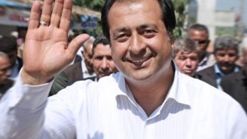 Ak Parti'de ilk FETÖ gözaltısı