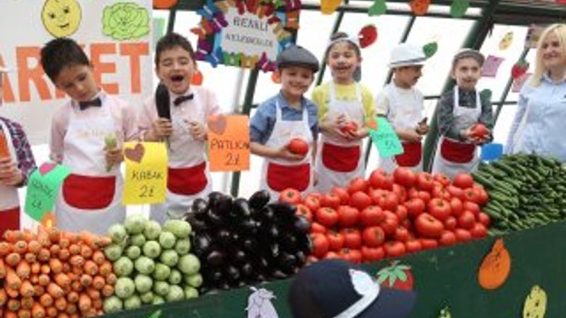 Samsun'da minik pazarcılar tezgah açtı