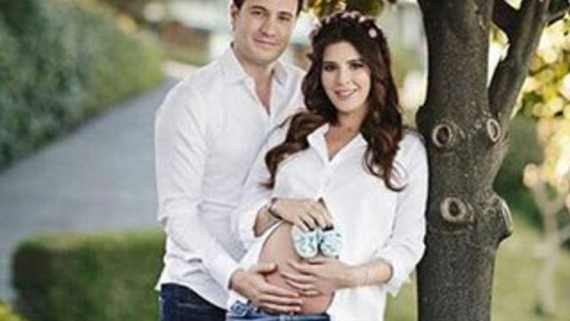 Hatice Şendil doğurdu