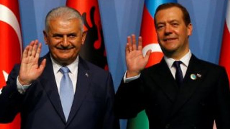 Medvedev'den işbirliğini güçlendirme çağrısı