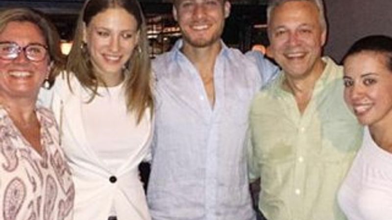 Serenay Sarıkaya aileye girdi