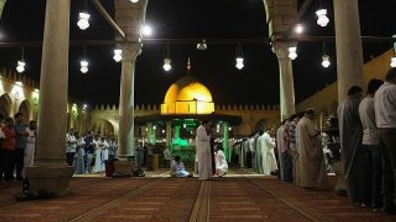 Mısır'da 'sessiz' teravihe tepki