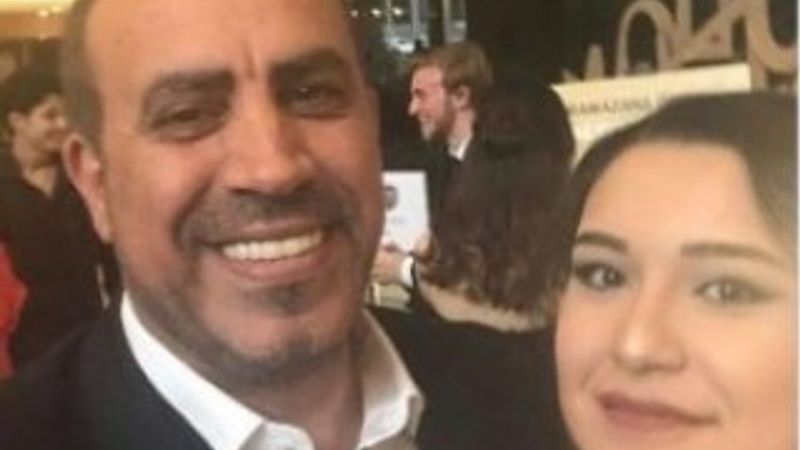 Haluk Levent takipçisinin mezuniyetinde kavalyesi oldu