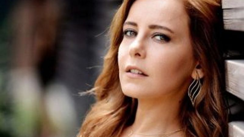 Vildan Atasever Umre'ye gidiyor