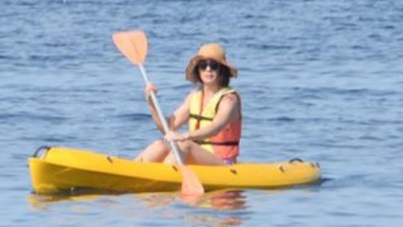 Birce Akalay'ın kano sefası