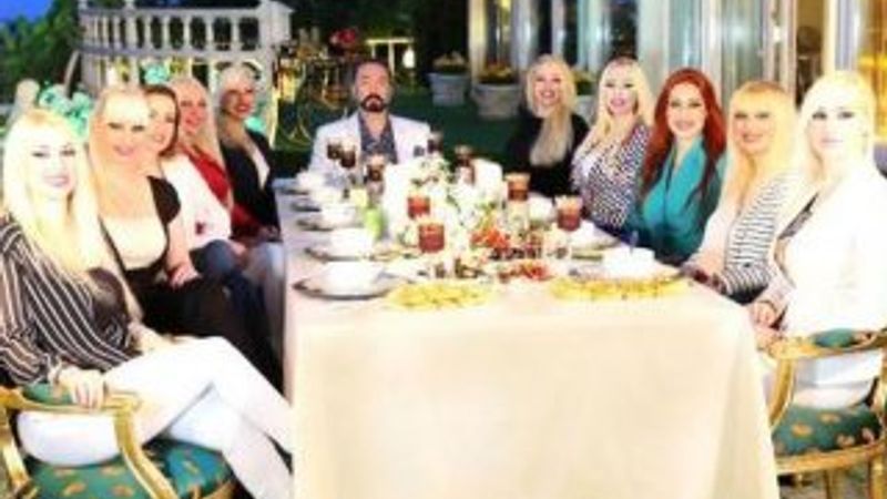 Adnan Oktar'ın iftar sofrası
