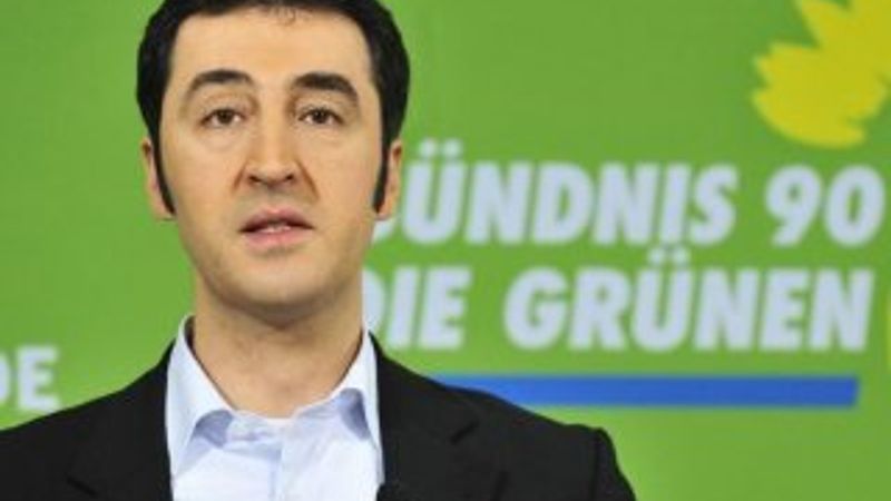 Yeşiller'in koalisyon şartı: Eşcinsel evlilik