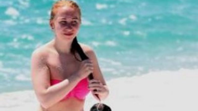 Alanya'da plajlar turistlere kaldı