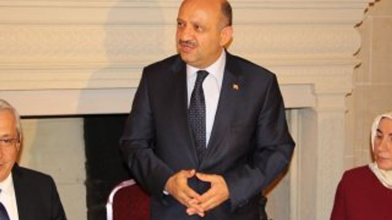 Milli Savunma Bakanı Işık Paris'te