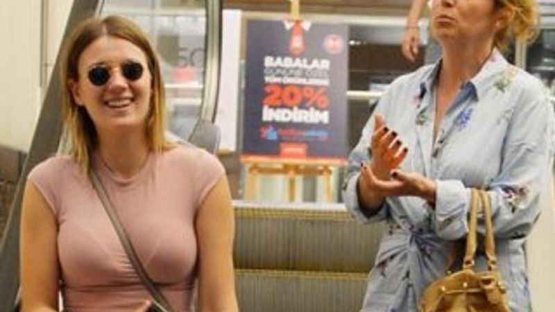 Gizem Karaca koltuk değnekleriyle geziyor