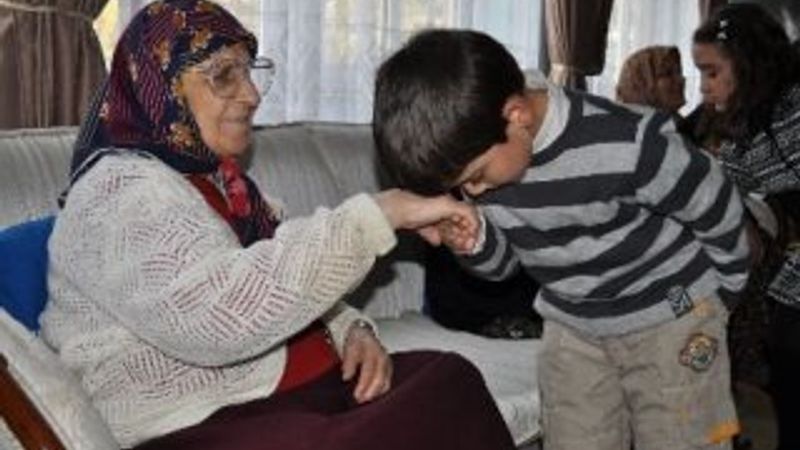 Ramazan Bayramı mı Şeker Bayramı mı