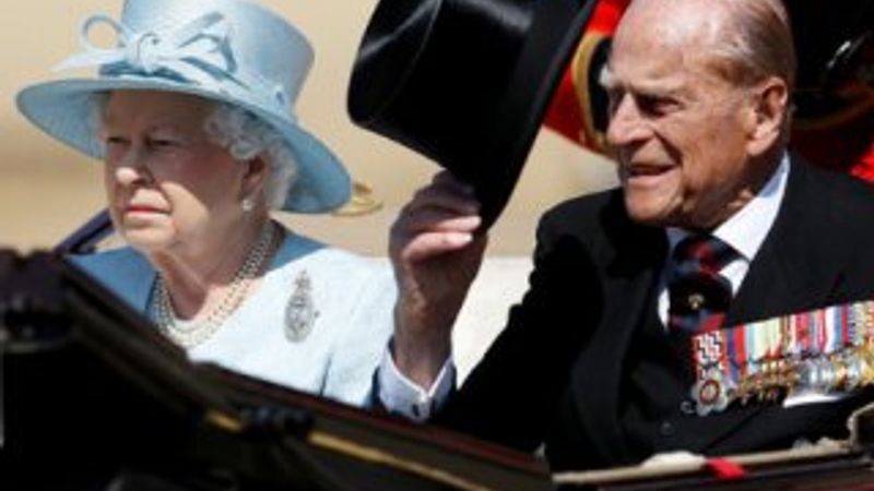 Prens Philip hastaneye kaldırıldı