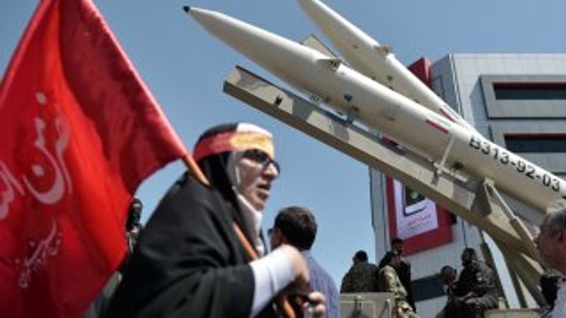 İran'da Dünya Kudüs Günü yürüyüşü