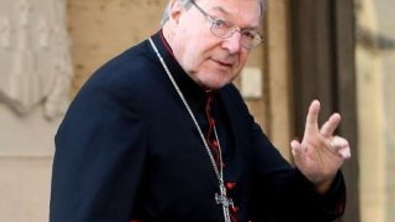 Papa'nın üst düzey danışmanı cinsel tacizle suçlanıyor