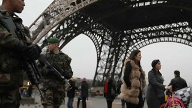 Fransa'da teröre karşı sıkı tedbirler alınacak