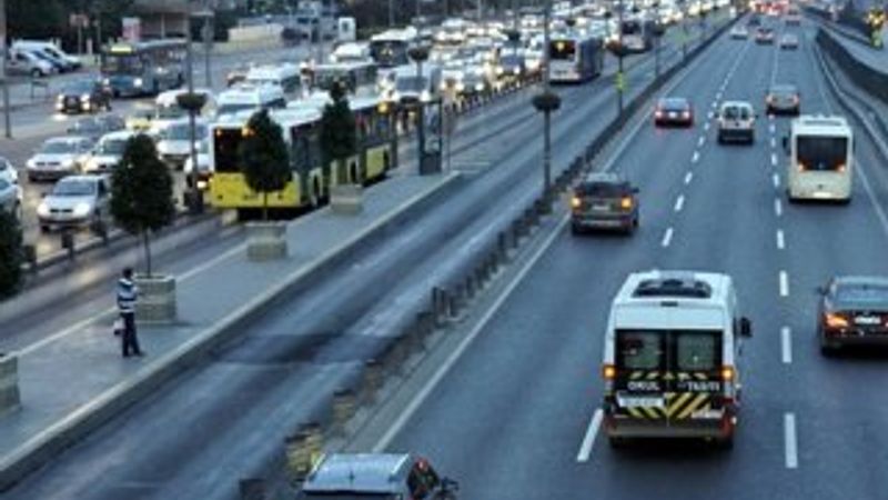 Otoyollarda ortalama hız tespit sistemi devrede