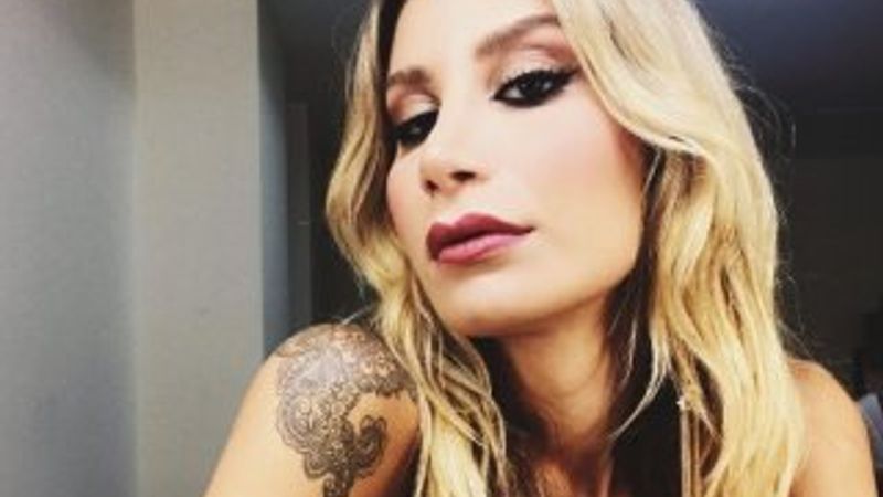 İrem Derici hatıraları kovaya koyup yaktı