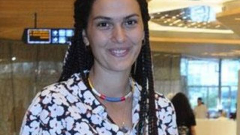 Bergüzar Korel alışverişte