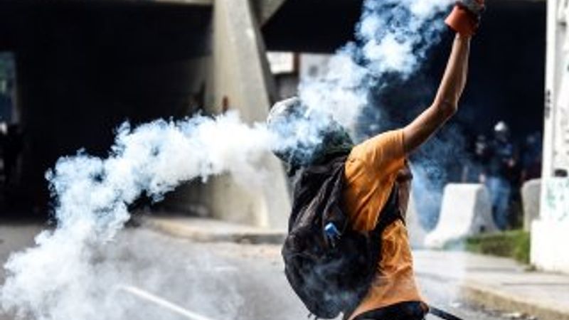 Venezuela'da gösteriler devam ediyor