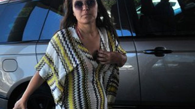 Demet Akalın'dan hastane ziyareti