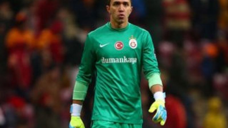 Muslera'dan 15 Temmuz mesajı