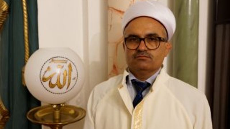 15 Temmuz gecesi darp edilen müezzinin sela sevinci