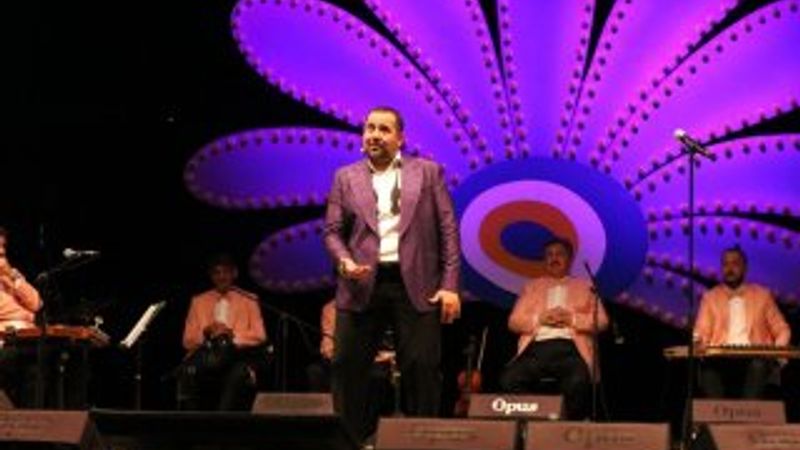 Ata Demirer Bodrumlularla buluştu