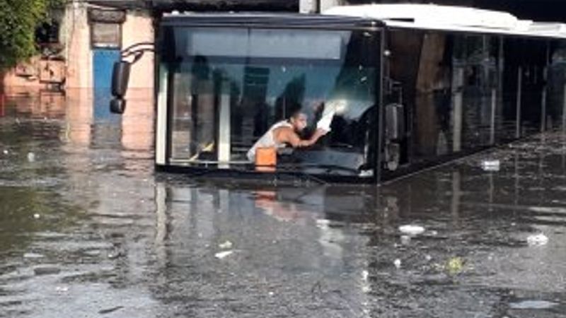 AKOM'dan 4 ilçeye şiddetli yağış uyarısı