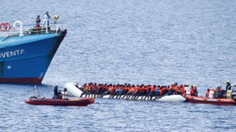 Libya açıklarında 139 kaçak göçmen kurtarıldı