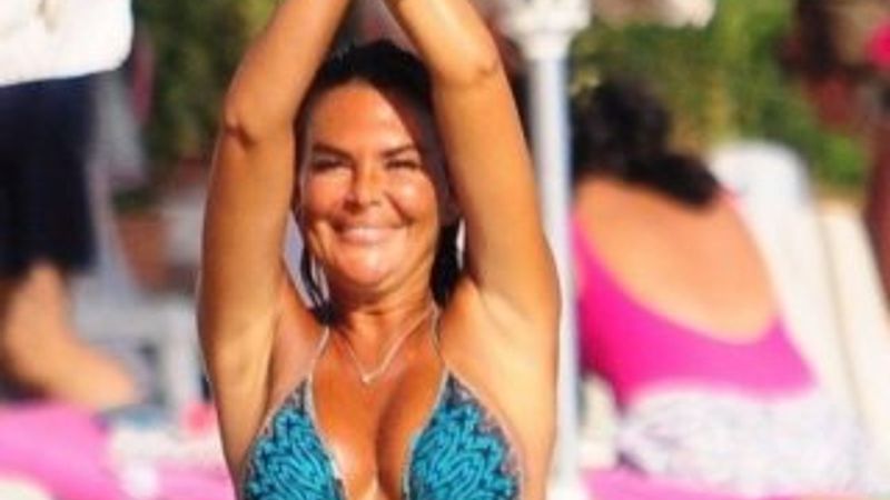 Özlem Yıldız silikonları yeniledi