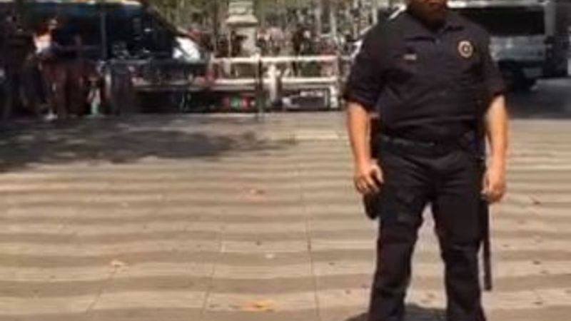 Barselona'da şüpheli paket alarmı