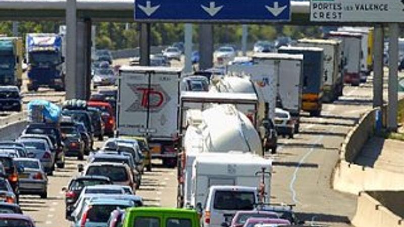 Fransa'da hız kontrolleri şirketlere devredilecek