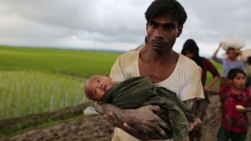 Arakanlı Müslümanlar soykırımdan kaçıyor