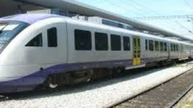 Yunanlar demiryollarını İtalyanlara sattı